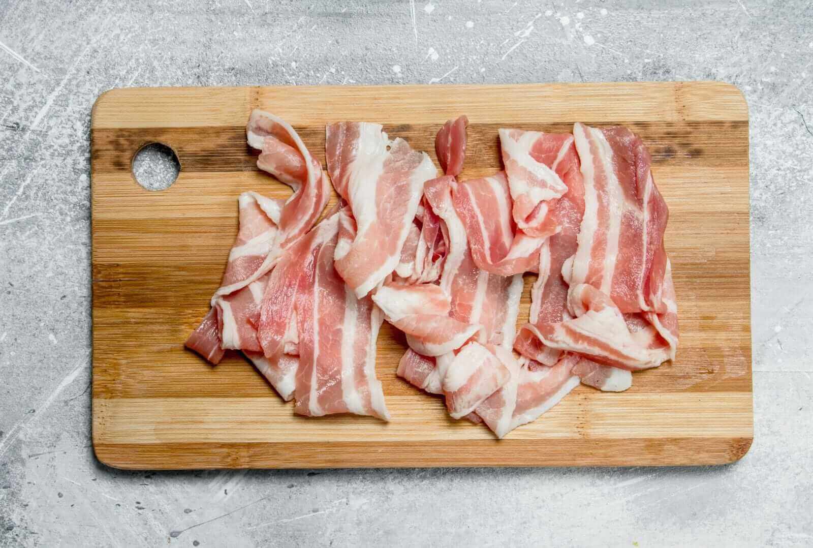 Lean Hog Futures Warn of a Market Top, But Can Burgers and BLTs Save